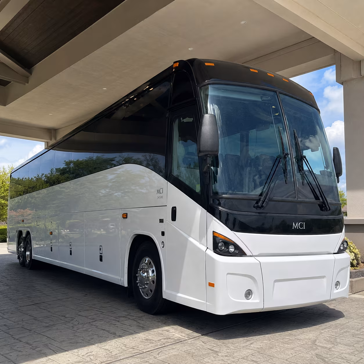 busrentalcamarillo com will help you shuttle shift workers to the camarillo airport business park