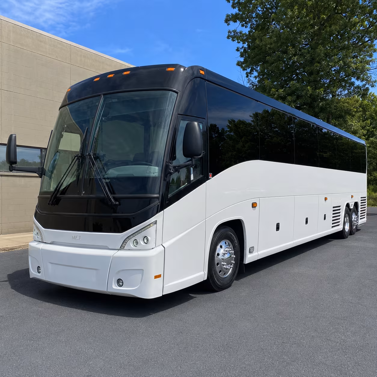 lax burbank oxnard airport corporate shuttle service from camarillo