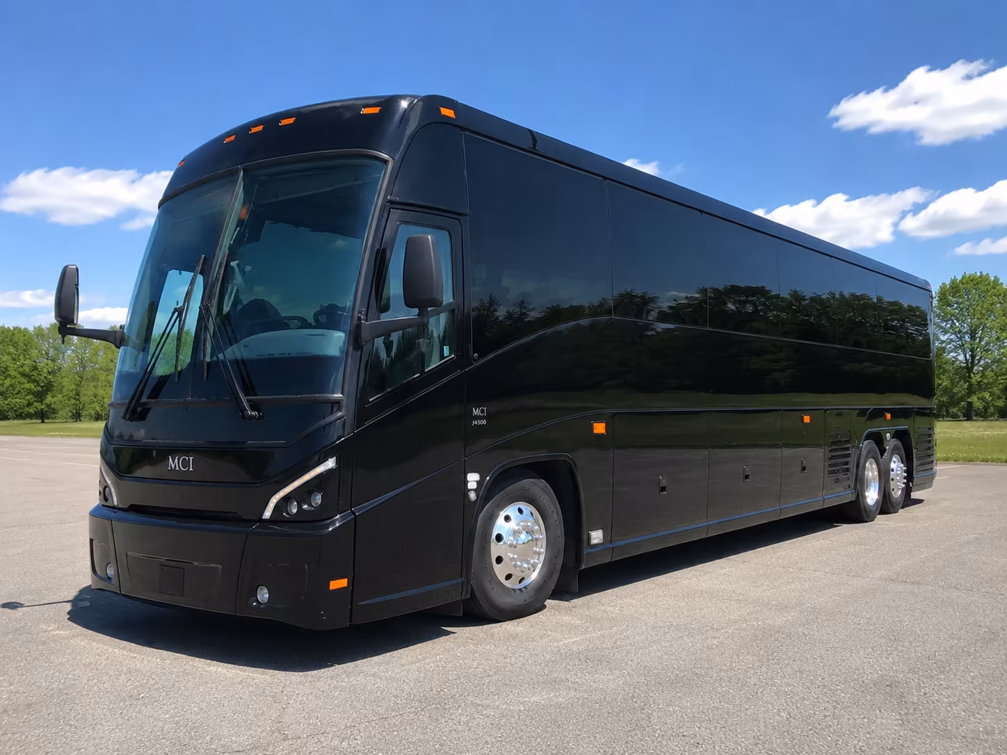 rose bowl and pepperdine waves bus rentals from camarillo